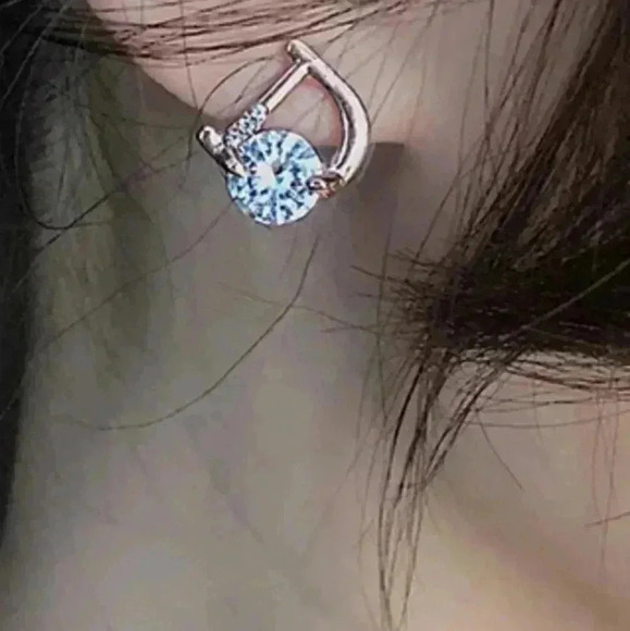 Asymmetrical gose gold earrings studs D - Picture 8 of 8